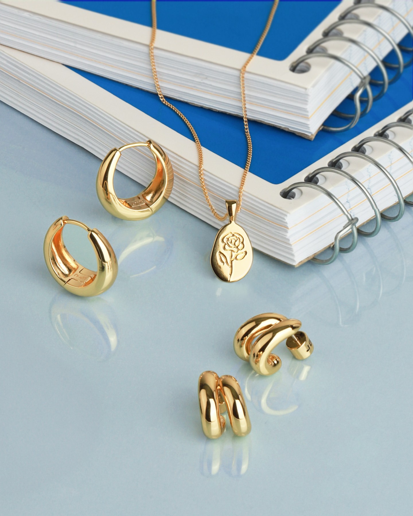 jewellery flat lay 4