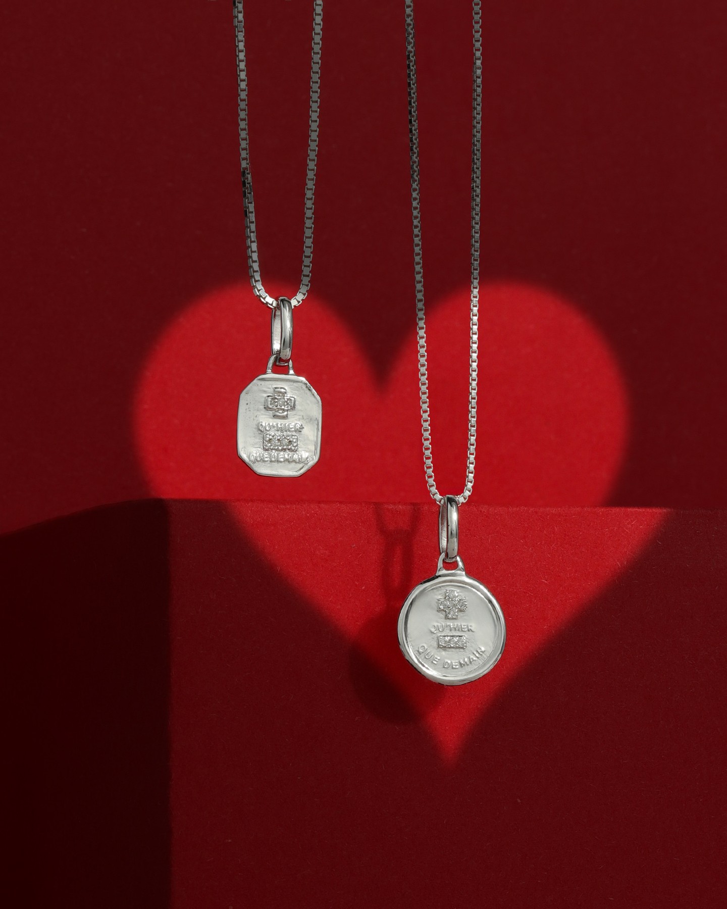 jewellery flat lay 7